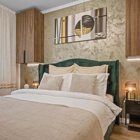 Awesome Apartment Bucharest Luaran gambar