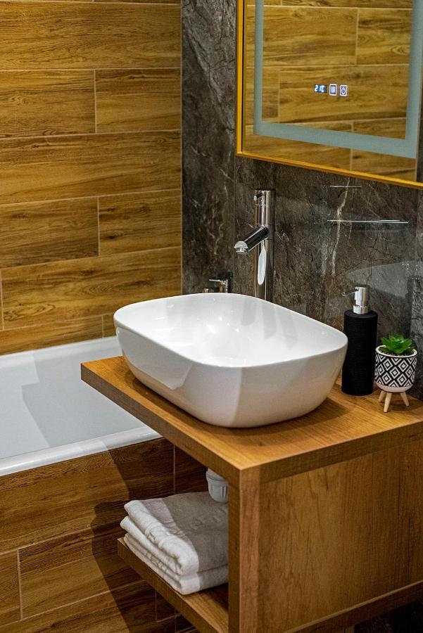 Awesome Apartment Bucharest Luaran gambar