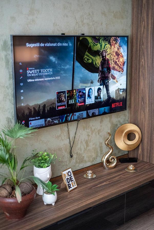 Awesome Apartment Bucharest Luaran gambar