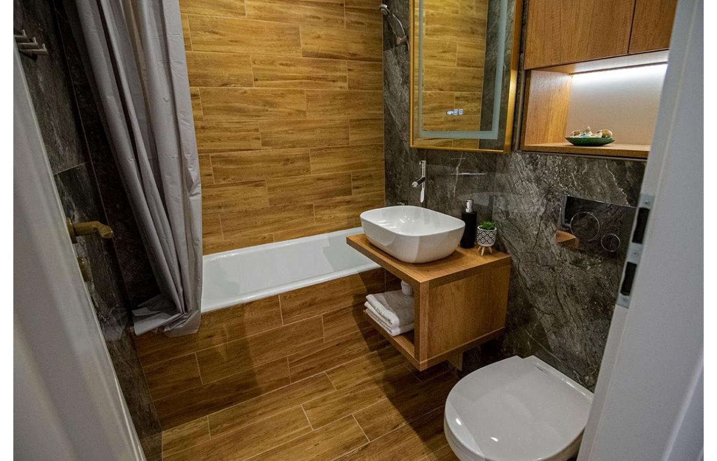 Awesome Apartment Bucharest Luaran gambar