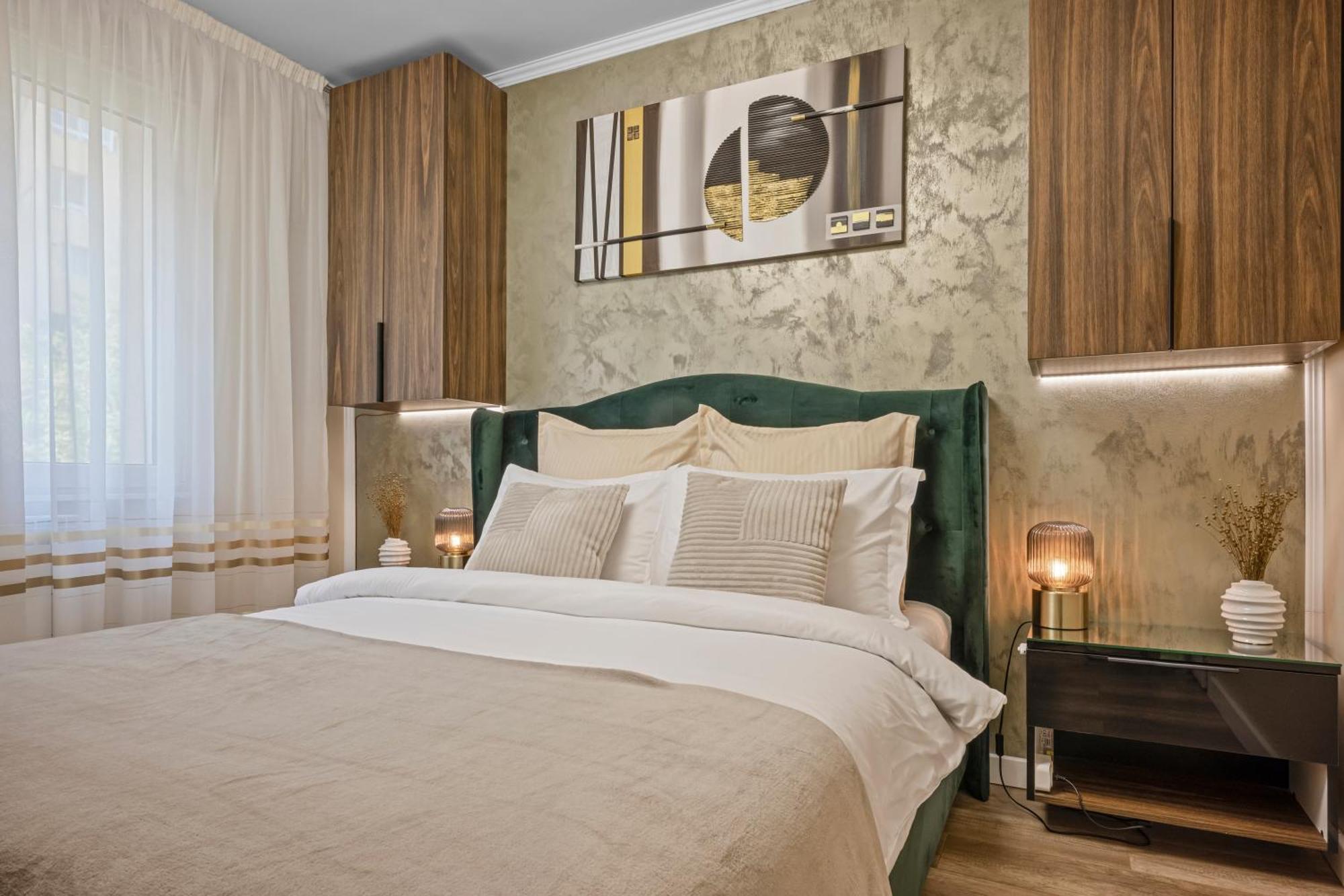 Awesome Apartment Bucharest Luaran gambar