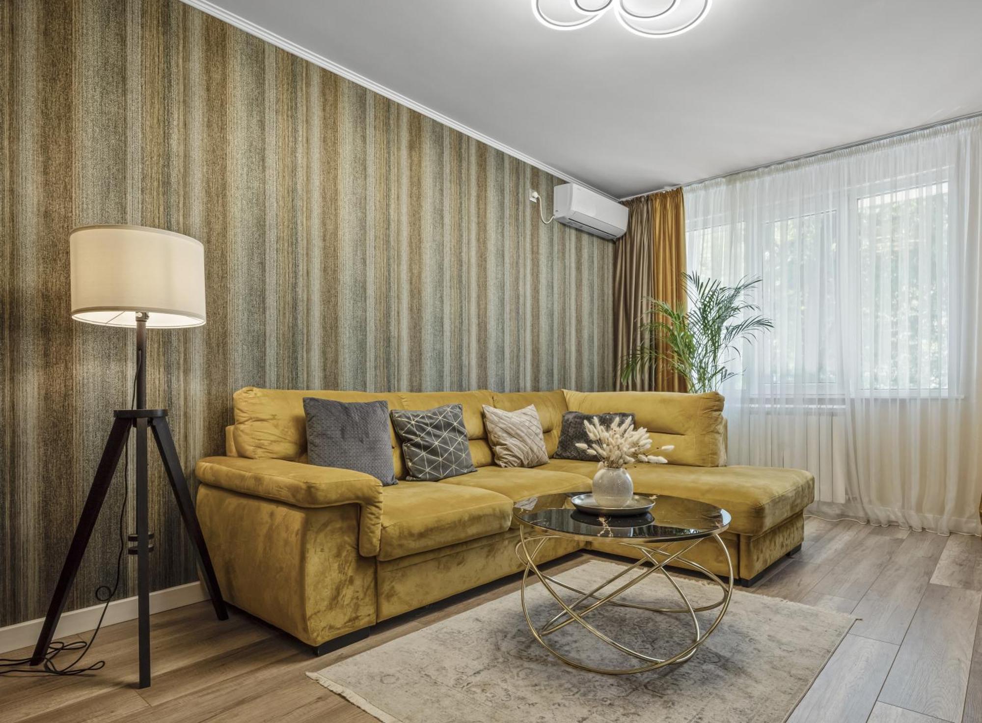 Awesome Apartment Bucharest Luaran gambar